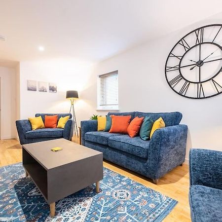 Modern City Centre Apartment In Ίνβερνες Εξωτερικό φωτογραφία