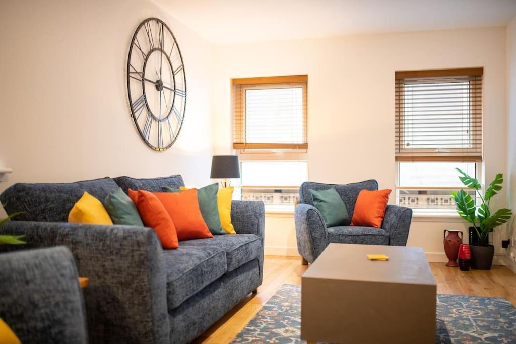 Modern City Centre Apartment In Ίνβερνες Εξωτερικό φωτογραφία